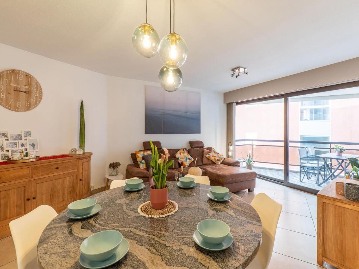 Appartement Modern With Sea-view Blankenberge